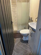 Derby House - Perfect for Contractors/groups