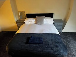 Derby House - Perfect for Contractors/groups