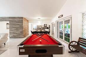 Aruba Villa Mini Golf Pool Fire Pit