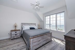 Lakeside Escape in Ramara