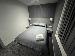 Waverley Beach Hotel