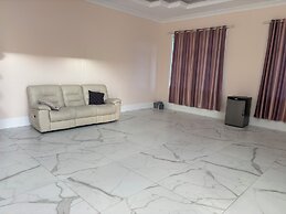 Comfortable Room in a Shared Home