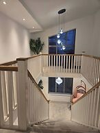 Glams Beautiful Luxury Home