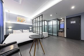Brown Dot Hotel Jinjuseong