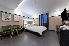 Brown Dot Hotel Jinjuseong