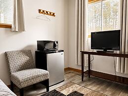 Whispering Pines Resort