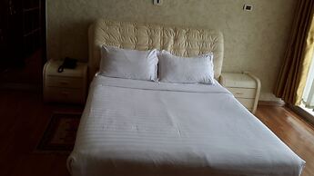 Impress Hotel