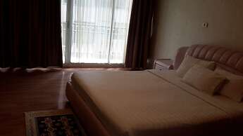 Impress Hotel