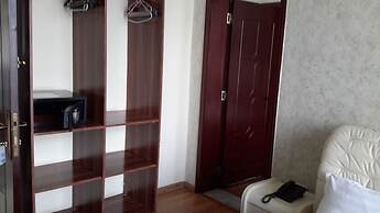 Impress Hotel