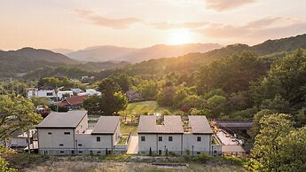 Haren Kids Pool Villa & Spa, Gapyeong