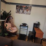 Glams Victoria Apartment