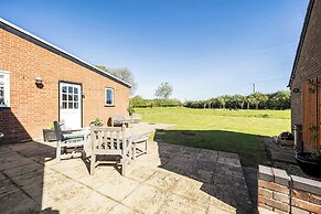 Cutbush Farmhouse