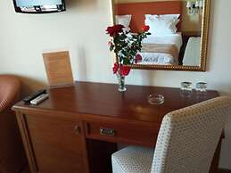 Hotel Pelasgos
