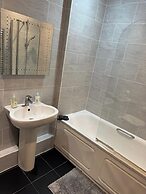 Heathrow Airport - Apt - Stay 3 - Great Location