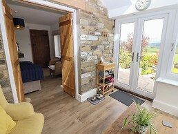 Eastend Cottage