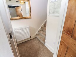 Eastend Cottage