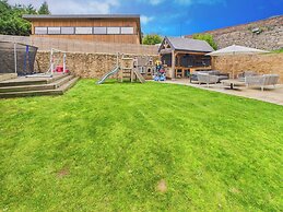 Harvax House