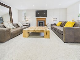 Harvax House