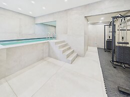 Harvax House