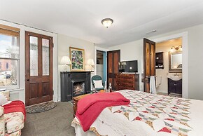 Moon River Bed and Breakfast