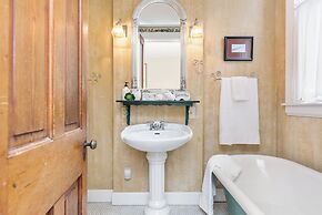 Moon River Bed and Breakfast