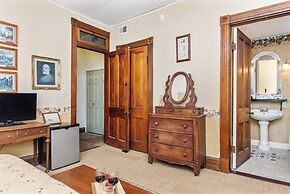 Moon River Bed and Breakfast