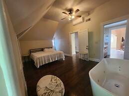 Moon River Bed and Breakfast