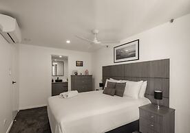 Level 26 - Pacific Horizon Retreat