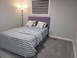 Luxurious Home Away From Home With AC