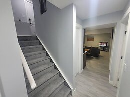 Luxurious Home Away From Home With AC