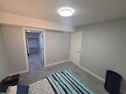 Luxurious Home Away From Home With AC