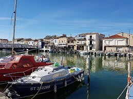 Villa Alba: Sunlit Comfort in Lirac