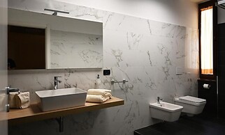 Palace Eight Suites & Spa