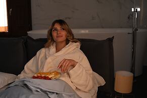 Palace Eight Suites & Spa