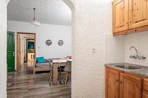 Studios Limnionas