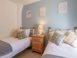 1 Rosedale Abbey