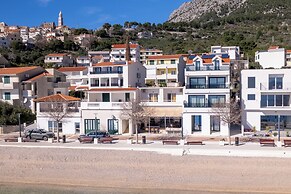 Wind Rose apartments-beachfront