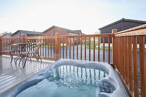 Host Stay Mandarin Lodge