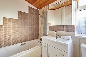 Host Stay Mandarin Lodge