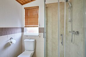 Host Stay Mandarin Lodge