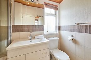 Host Stay Mandarin Lodge