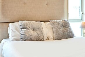 Host Stay Little Gem Lodge