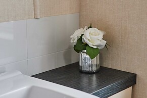 Host Stay Rowan Lodge
