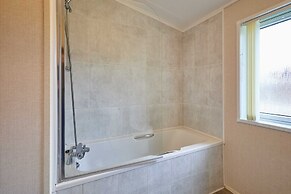 Host Stay Rowan Lodge