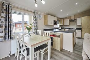Host Stay Rowan Lodge