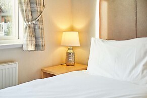 Host Stay Crystal Lodge