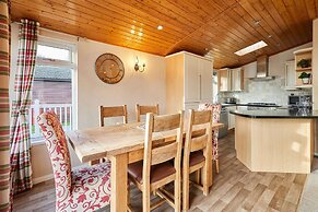 Host Stay Crystal Lodge