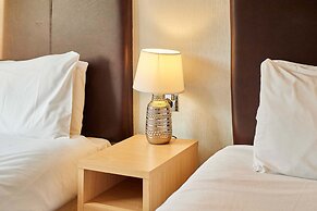 Host Stay Crystal Lodge