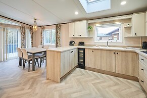 Host Stay Malton Pines Lodge