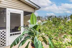 Screened Porch + Pool Access: Longs Golf Getaway